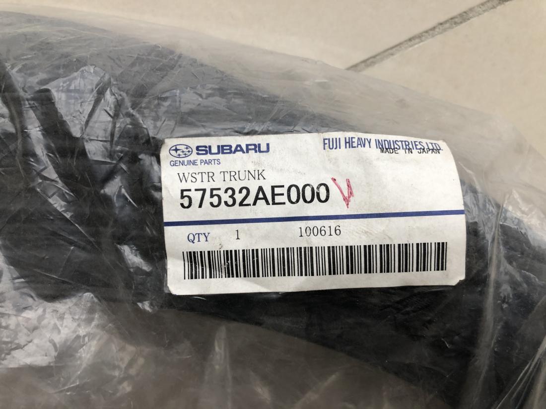 Купити Уплотнитель багажника до Tesla | 57532AE000