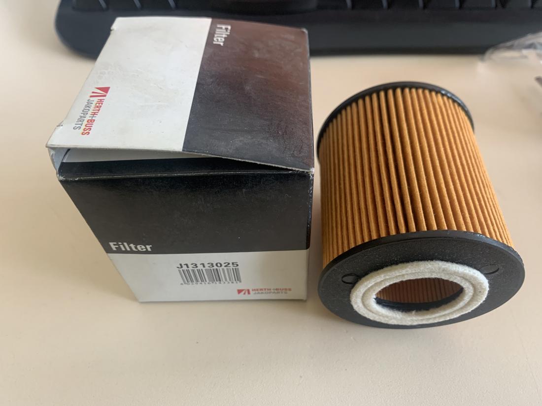 Купить Фильтр масляный до Tesla | J1313025