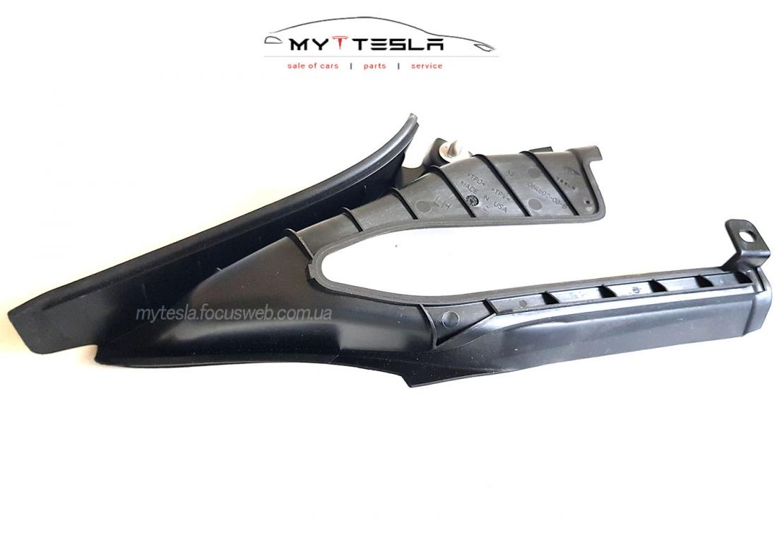 Купити Гумовий ущільнювач кріплення переднього капоту LH до Tesla | 1064602-00-B