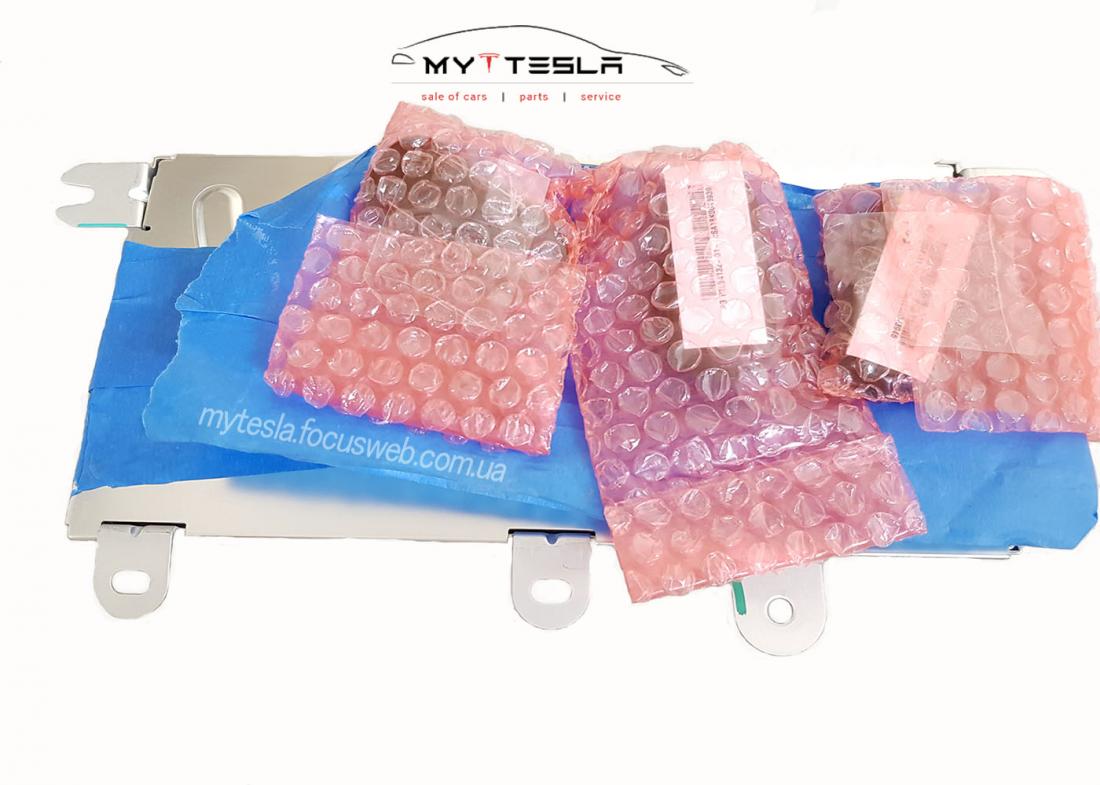 Купить Боди контроллер с ключами к Tesla | 1045451-00-I