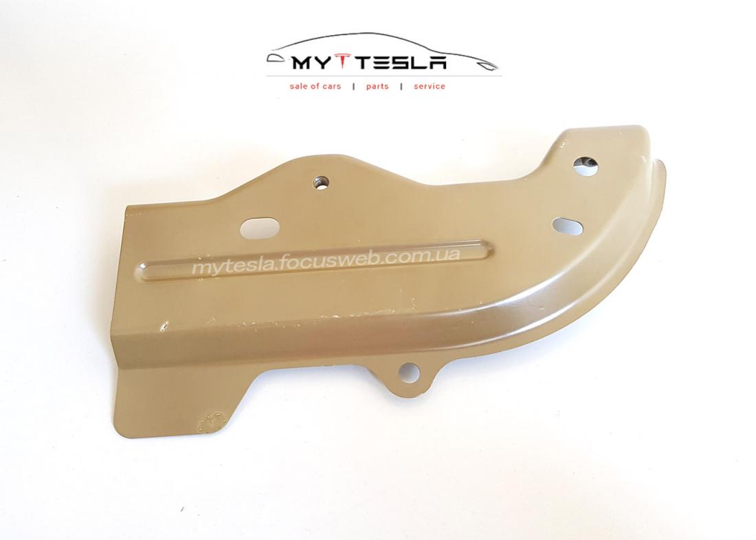 Купить Поддержка фендера и фары RH к Tesla | 1100382-S0-A