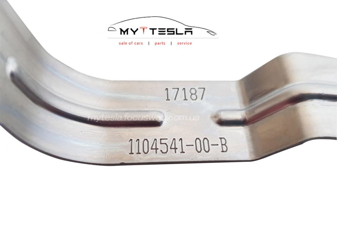 Купить Кронштейн подкрылка переднего RH к Tesla | 1104541-00-B
